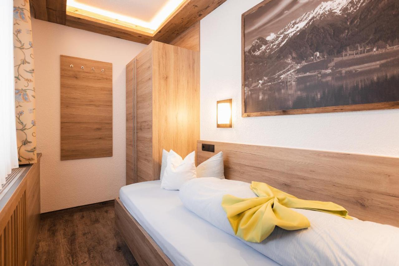 Hotel Appartement Platzergasse ฟิสส์ ภายนอก รูปภาพ