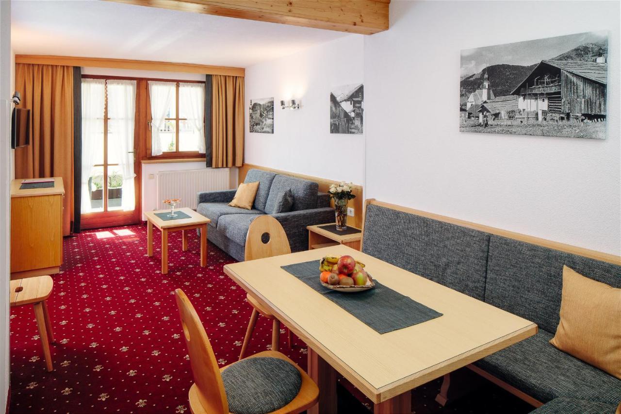 Hotel Appartement Platzergasse ฟิสส์ ภายนอก รูปภาพ