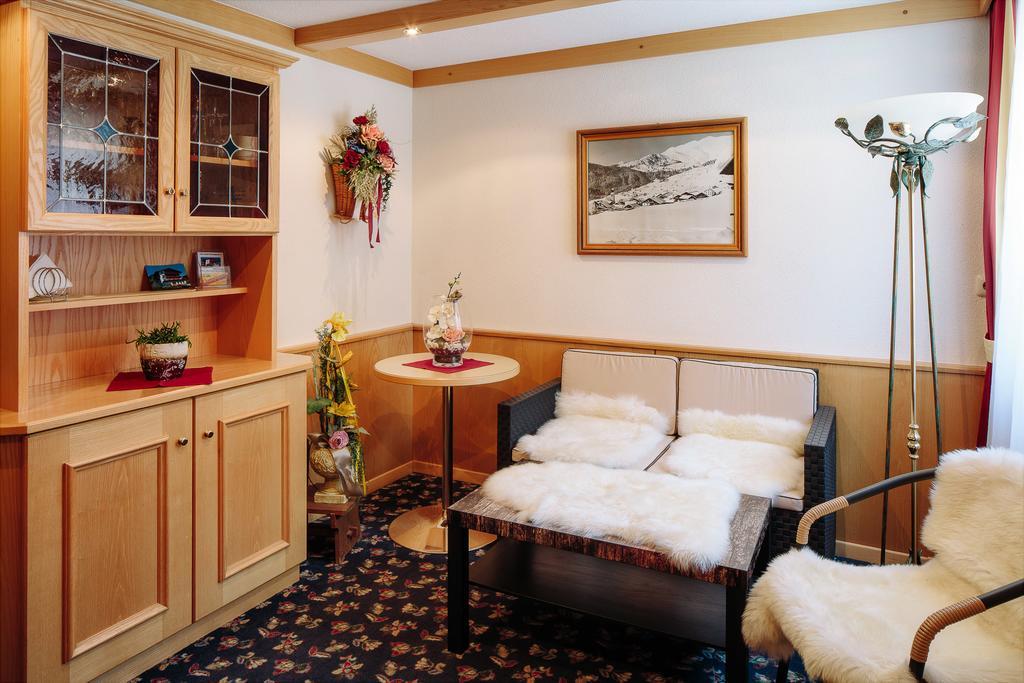 Hotel Appartement Platzergasse ฟิสส์ ภายนอก รูปภาพ